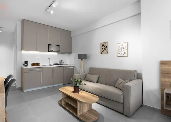 P30, Nilie Hospitality Mgmt סלוניקי