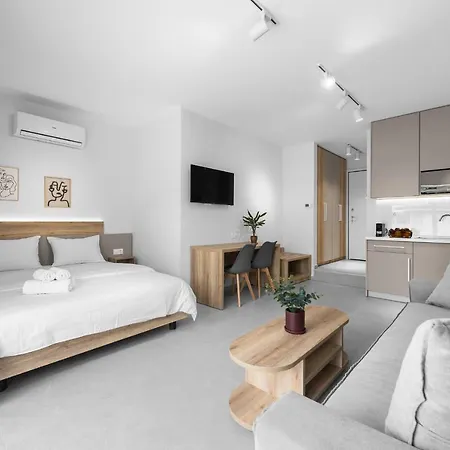 P30, Nilie Hospitality Mgmt Thessalonique