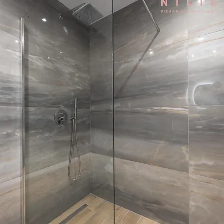 P30, Nilie Hospitality Mgmt