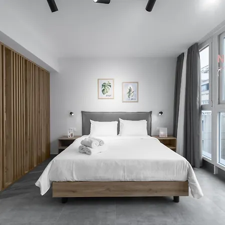 P30, Nilie Hospitality Mgmt *